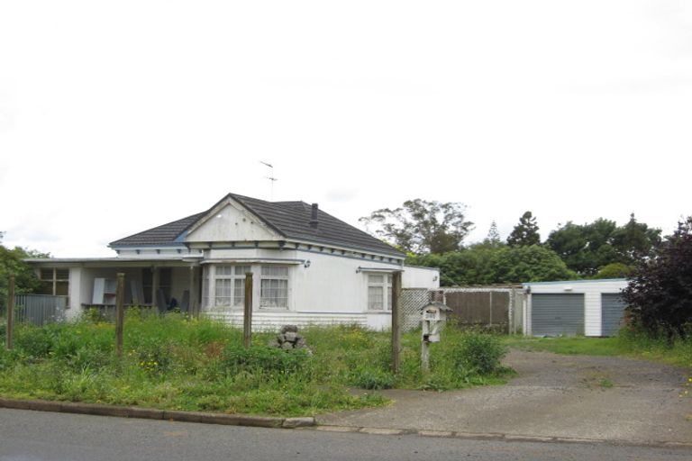 Photo of property in 240 Victoria Street West, Pukekohe, 2120