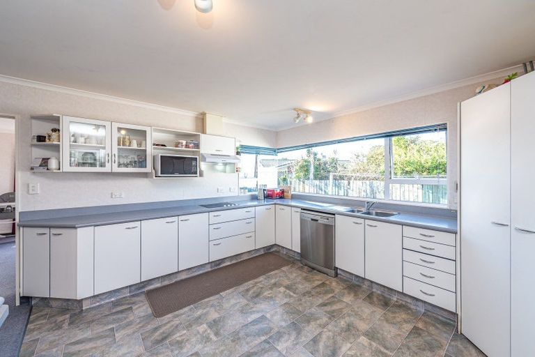 Photo of property in 6 Porritt Street, Saint Johns Hill, Whanganui, 4500