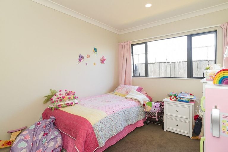Photo of property in 32 Moana Grove, Waiwhetu, Lower Hutt, 5010