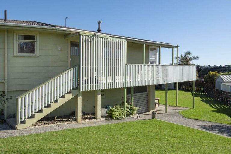 Photo of property in 14 Rangataua Street, Welcome Bay, Tauranga, 3112