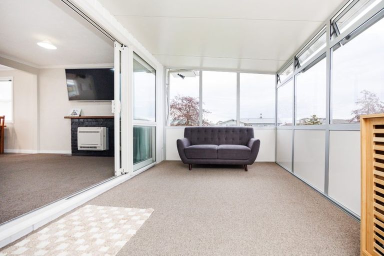 Photo of property in 71 Lockhart Avenue, Milson, Palmerston North, 4414