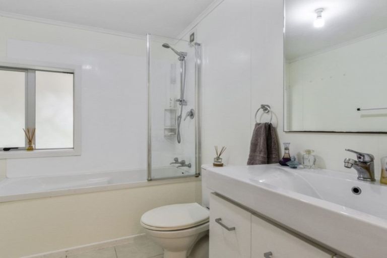 Photo of property in 12 Williams Crescent, Point Wells, Warkworth, 0986