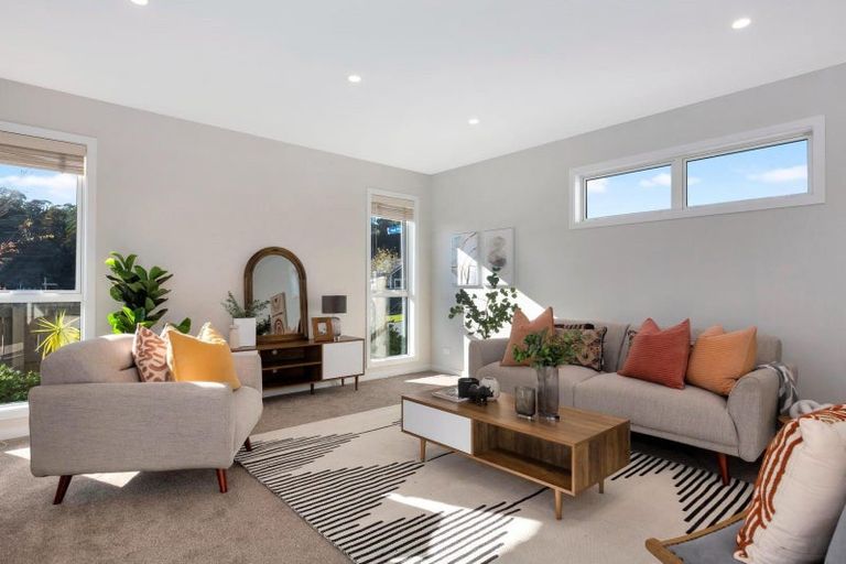 Photo of property in 51 Banks Boulevard, Whitby, Porirua, 5024