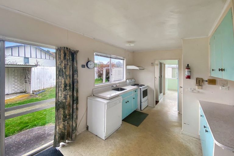 Photo of property in 1 Otanga Street, Dannevirke, 4930
