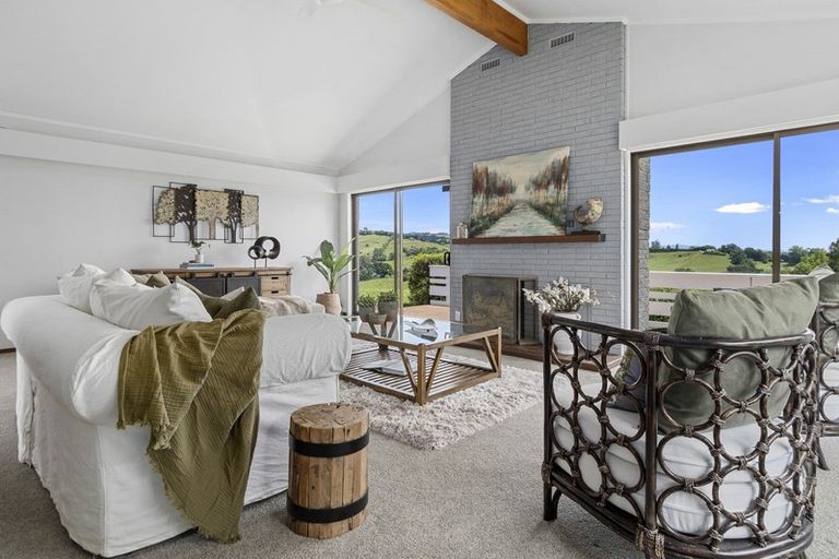 Photo of property in 72 Echo Valley Way, Tauriko, Tauranga, 3110