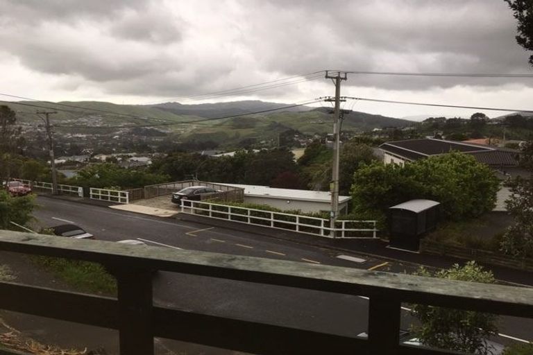 Photo of property in 1/236 Helston Road, Paparangi, Wellington, 6037