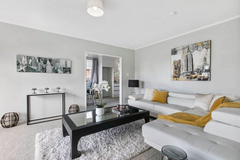 Photo of property in 27 Woburn Street, Mangere East, Auckland, 2024