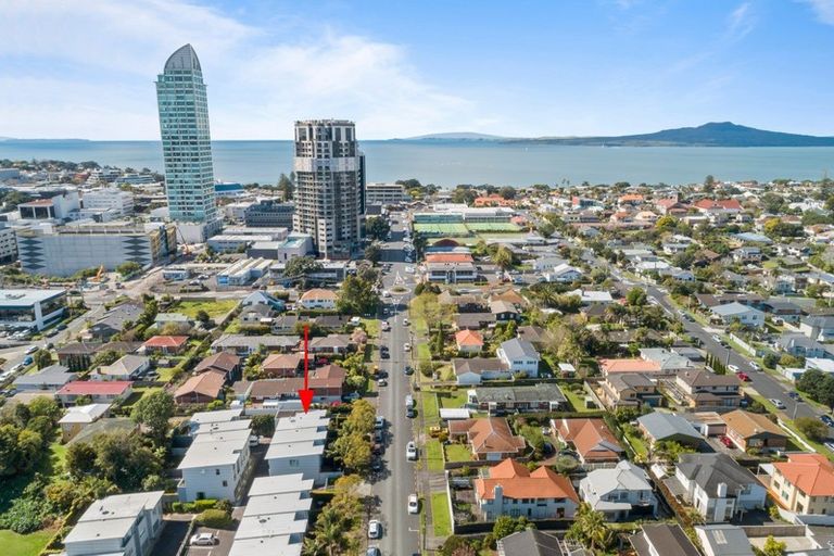 Photo of property in Habitat Apartments, 1/31 Byron Avenue, Takapuna, Auckland, 0622