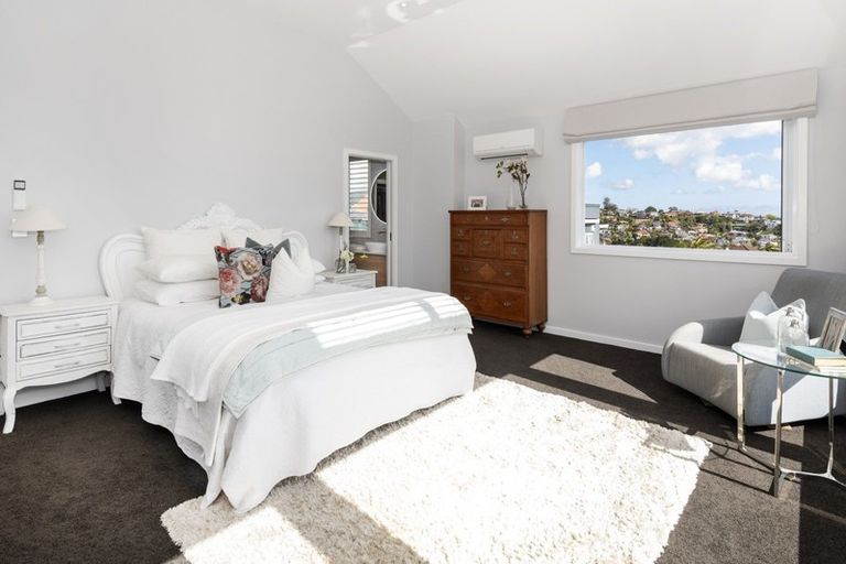 Photo of property in 74 Mellons Bay Road, Mellons Bay, Auckland, 2014