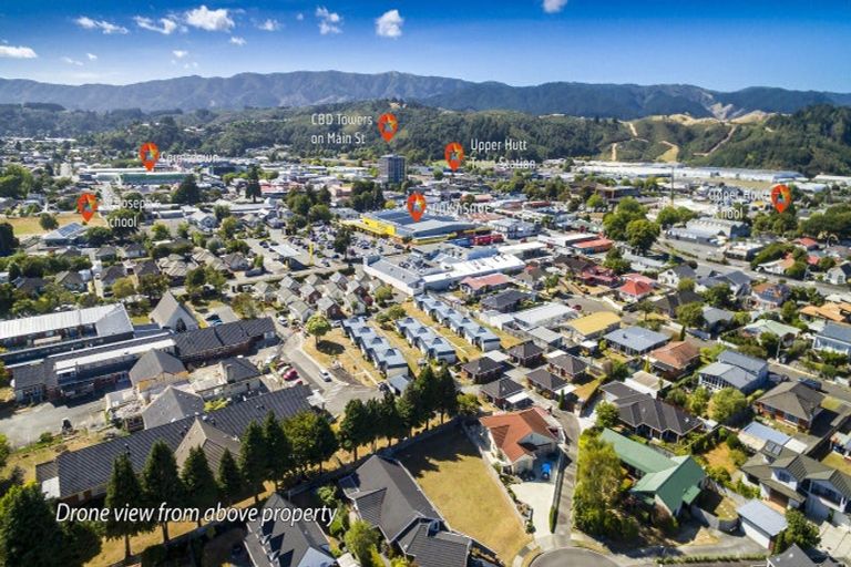 Photo of property in 16 Comeskey Grove, Elderslea, Upper Hutt, 5018