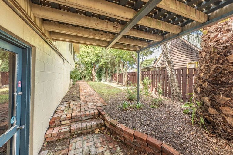 Photo of property in 12 D'arcy Road, Bastia Hill, Whanganui, 4500