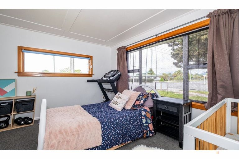 Photo of property in 22 Hughes Street, Waimate, 7924