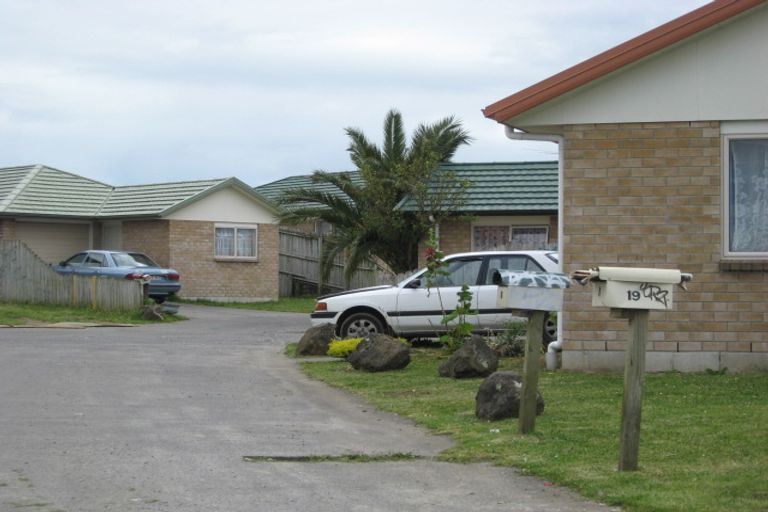 Photo of property in 23 Manston Road, Mangere, Auckland, 2022