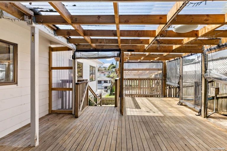 Photo of property in 72 Powrie Street, Glenfield, Auckland, 0629