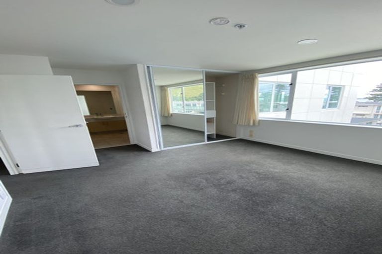 Photo of property in Beaumont Apartments, 14/12 Maunganui Road, Mount Maunganui, 3116