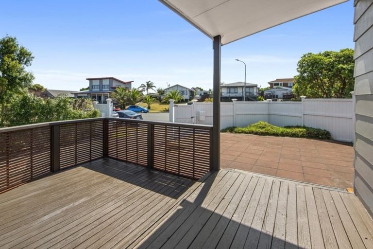 Photo of property in 39 Greenstone Place, Clover Park, Auckland, 2019