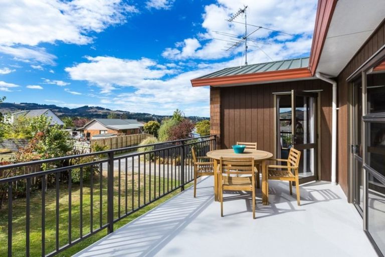 Photo of property in 6 Hogan Place, Fairfield, Dunedin, 9018