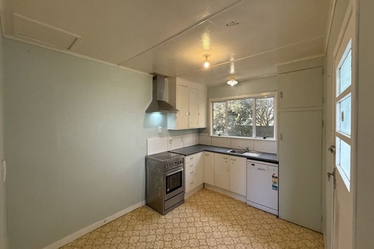 Photo of property in 6/6a Mount View Place, Spotswood, New Plymouth, 4310