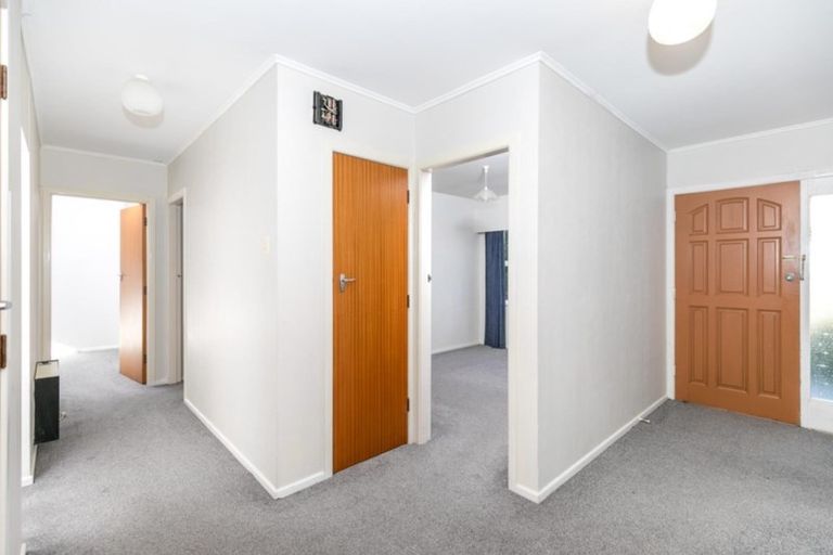 Photo of property in 16 Bowen Place, St Andrews, Hamilton, 3200