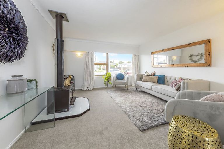 Photo of property in 16 Motatau Road, Papatoetoe, Auckland, 2025