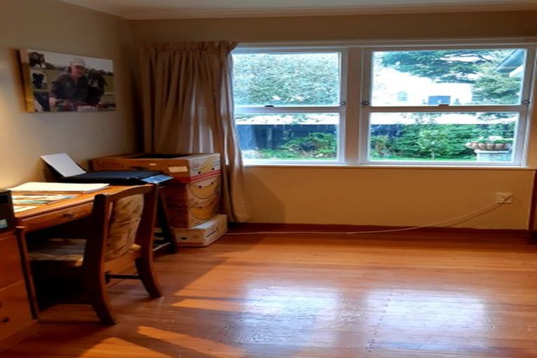 Photo of property in 16 School Road, Clive, 4102