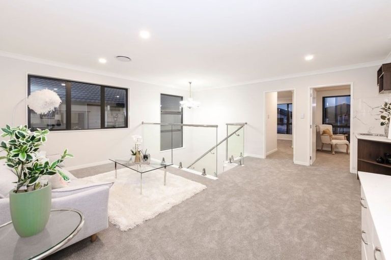 Photo of property in 30 Ballindrait Drive, Flat Bush, Auckland, 2019