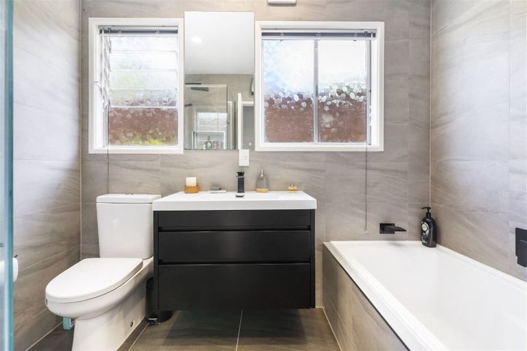 Photo of property in 16a Cosy Place, Howick, Auckland, 2014