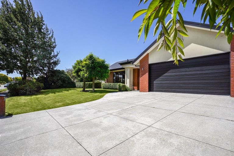 Photo of property in 56 Oakwood Drive, Rangiora, 7400