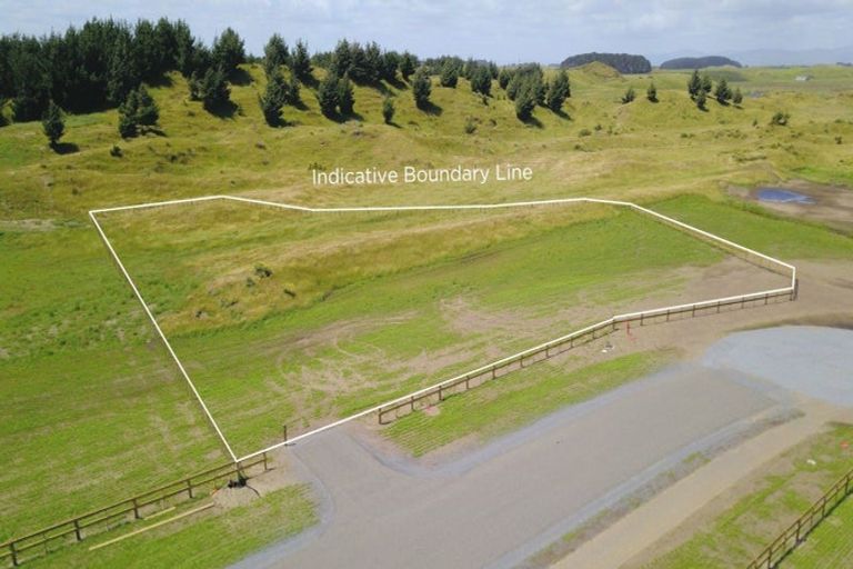 Photo of property in 33 Truebridge Drive, Waitarere, Levin, 5510