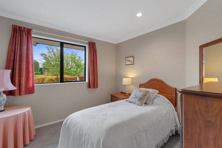 Photo of property in 5 Chesterton Drive, Leamington, Cambridge, 3432