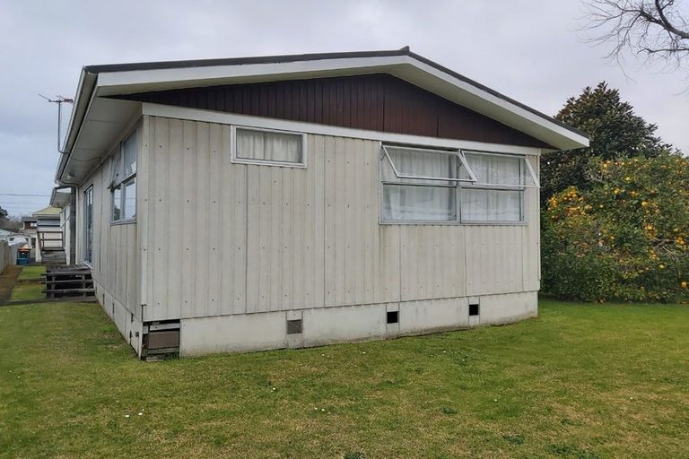 Photo of property in 46a Belt Road, Moturoa, New Plymouth, 4310
