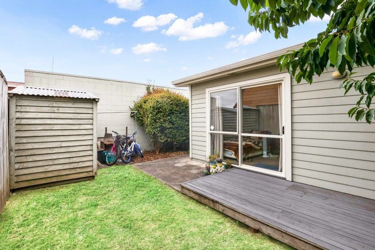 Photo of property in 5a Littler Place, Hamilton East, Hamilton, 3216