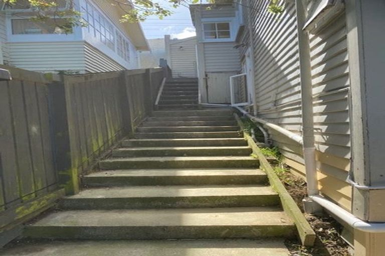 Photo of property in 55 Overtoun Terrace, Hataitai, Wellington, 6021