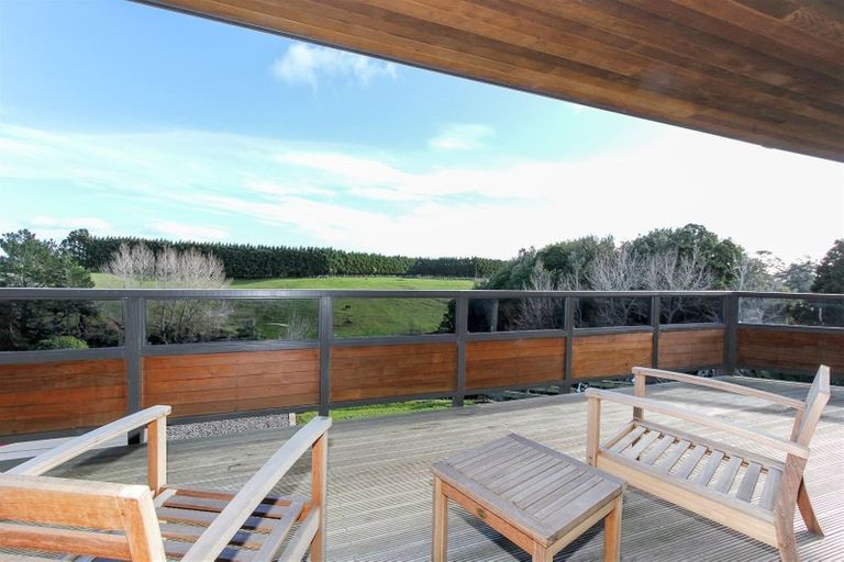 Photo of property in 354 Henwood Road, Hillsborough, New Plymouth, 4372