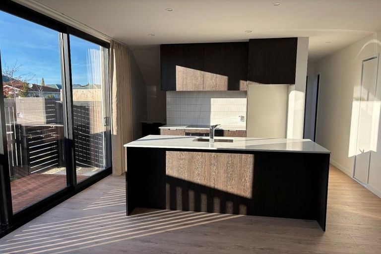 Photo of property in 1/27 Division Street, Riccarton, Christchurch, 8041