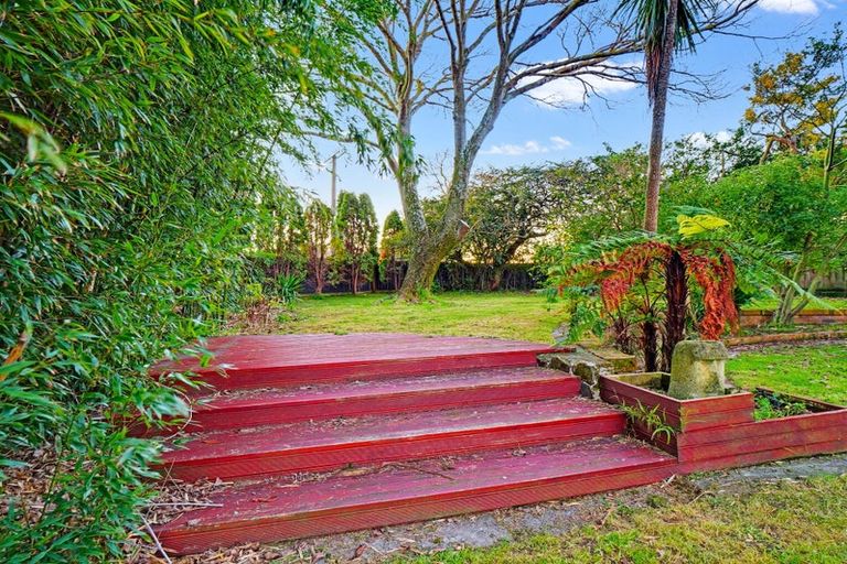 Photo of property in 1 Maxwells Line, Awapuni, Palmerston North, 4412