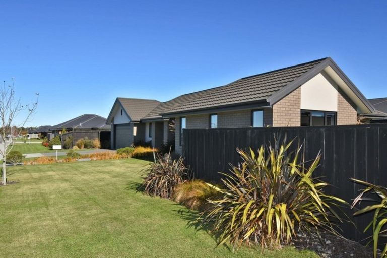 Photo of property in 10 Devlin Avenue, Rangiora, 7400