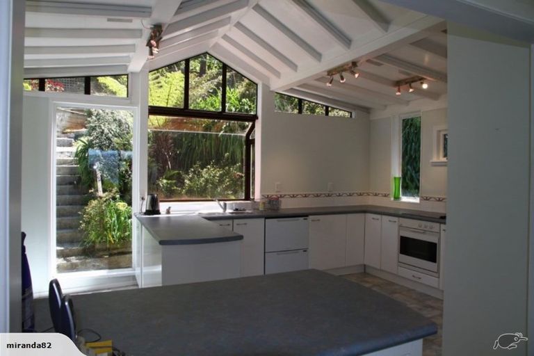 Photo of property in 16 Beere Haven Road, Seatoun, Wellington, 6022