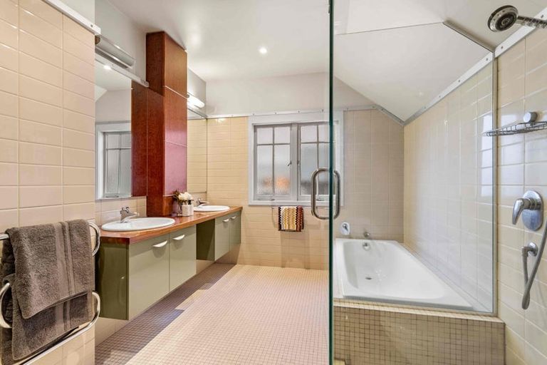 Photo of property in 17 London Street, Saint Marys Bay, Auckland, 1011