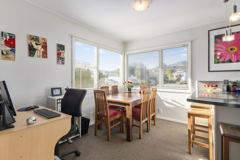 Photo of property in 318 Seaview Road, Stoke, Nelson, 7011