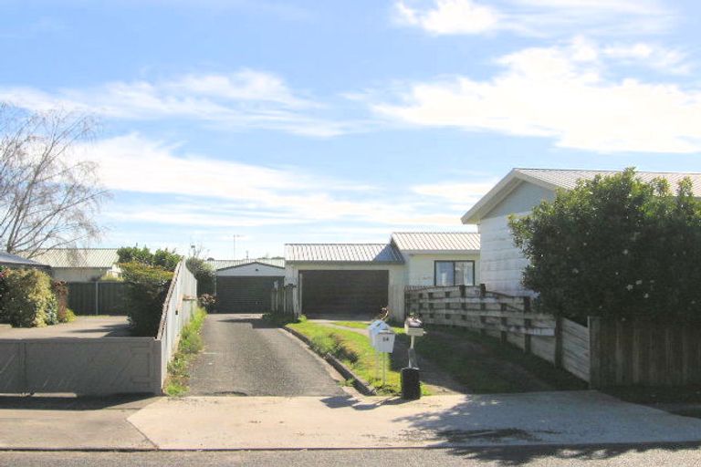 Photo of property in 32a Crawshaw Drive, Nawton, Hamilton, 3200