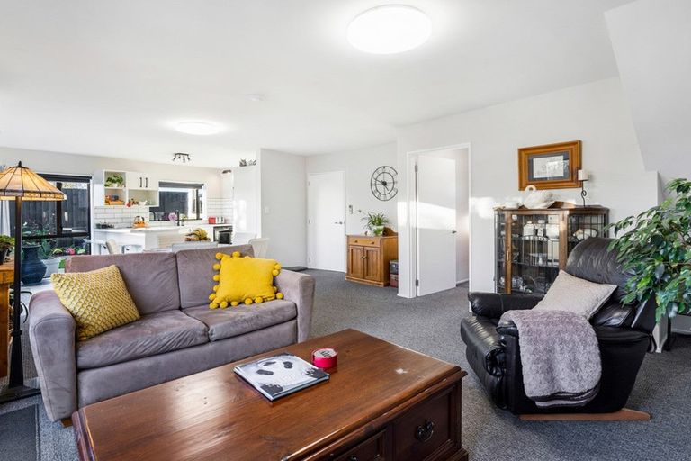 Photo of property in 1/461 Pages Road, Aranui, Christchurch, 8061