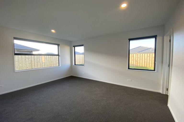 Photo of property in 20 Palmer Avenue, Glen Eden, Auckland, 0602