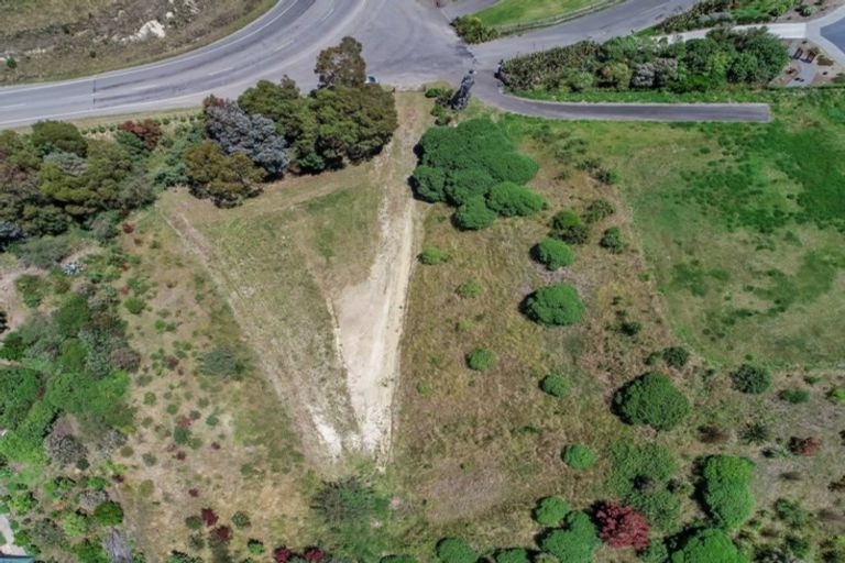 Photo of property in 250 Puketapu Road, Taradale, Napier, 4183