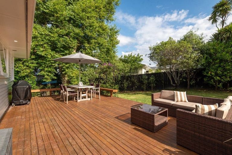 Photo of property in 1/155 Verbena Road, Birkdale, Auckland, 0626