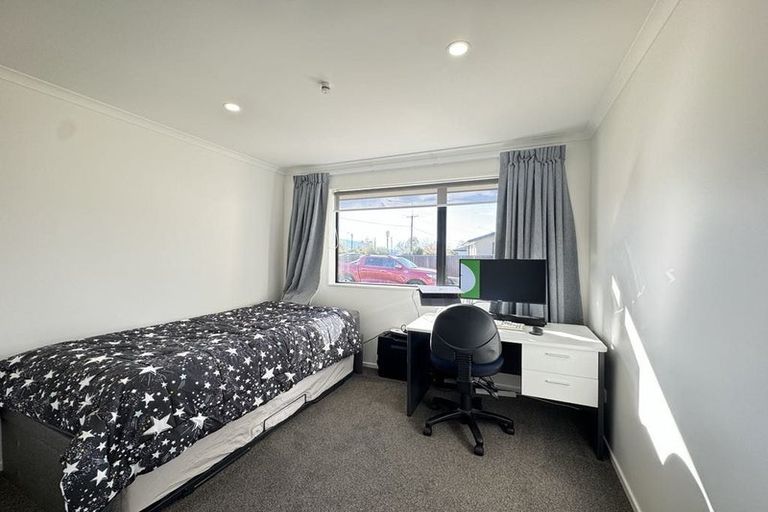 Photo of property in 1 North Foreland Street, Waihola, Milton, 9073