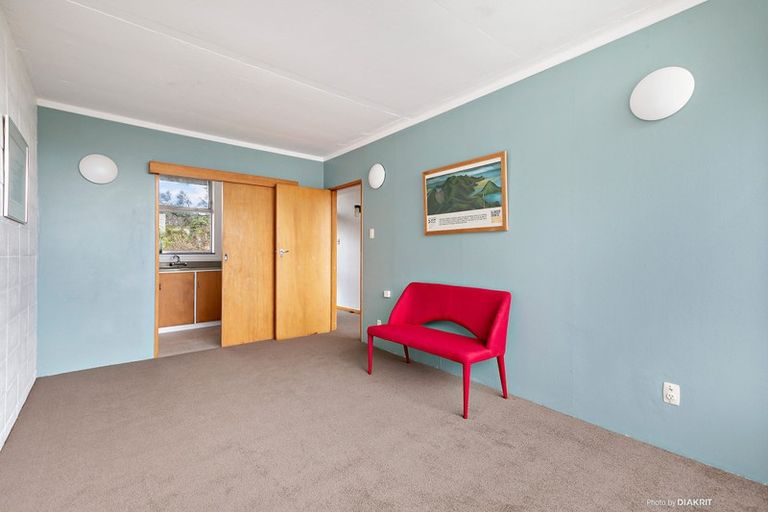Photo of property in Beresford Apartments, 7/118 Russell Terrace, Berhampore, Wellington, 6023