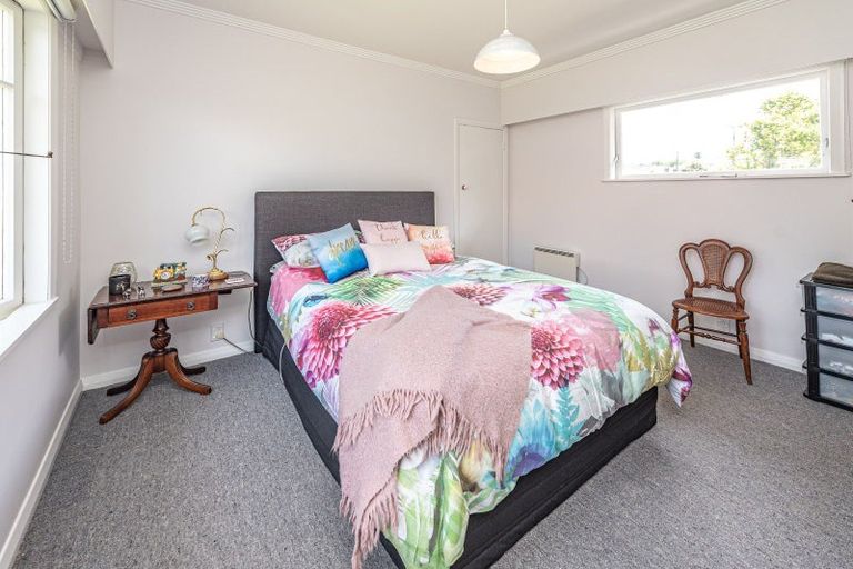 Photo of property in 10 Great North Road, Saint Johns Hill, Whanganui, 4500