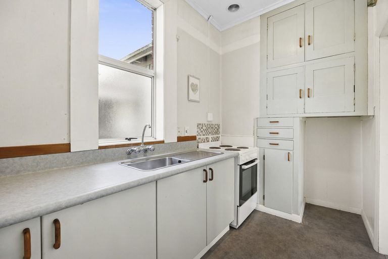 Photo of property in 35a Macandrew Road, South Dunedin, Dunedin, 9012