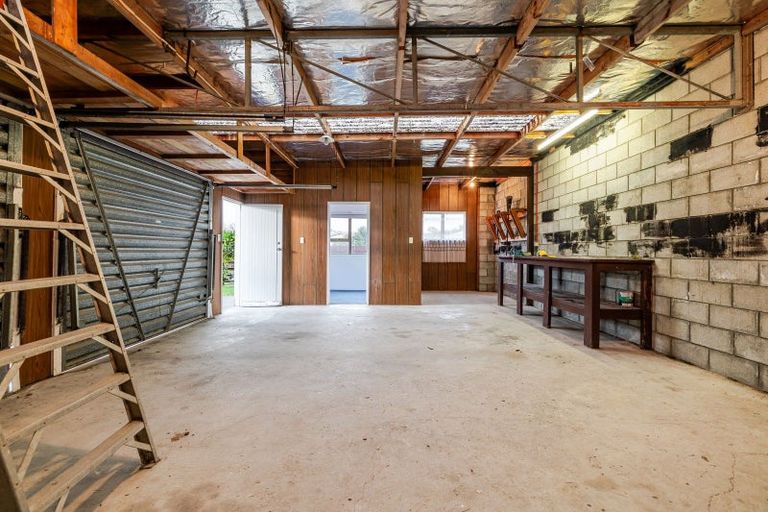 Photo of property in 33 Robinson Crescent, Westbrook, Palmerston North, 4412